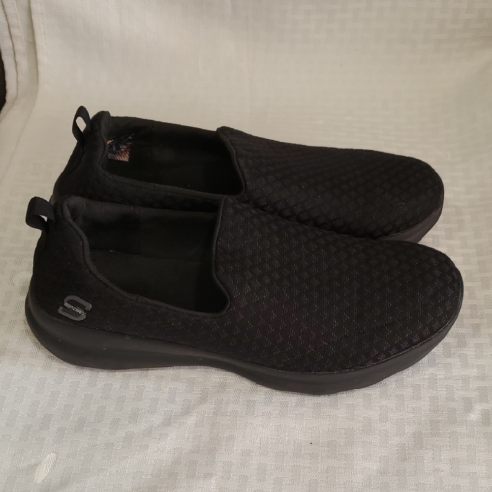 Skechers Sports Quilted Black Slipon Loafers - Picture 2 of 15